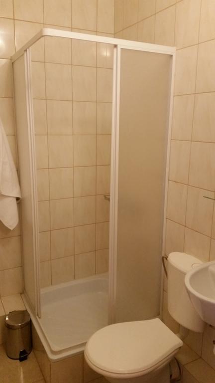 Pokoje Goscinne Vis A Vis Retro Gostynin Room photo